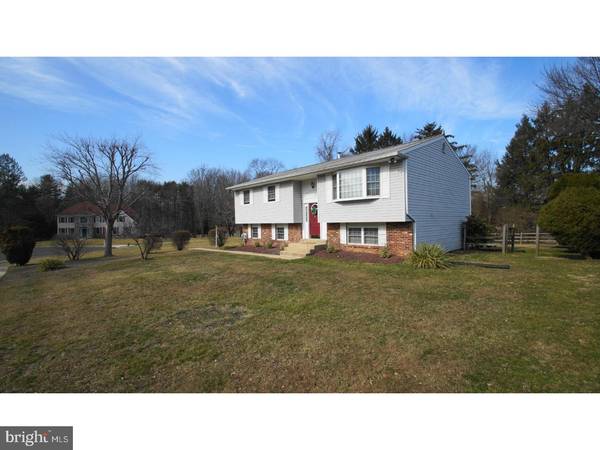 1767 BUNKERHILL RD, Southampton, PA 18966