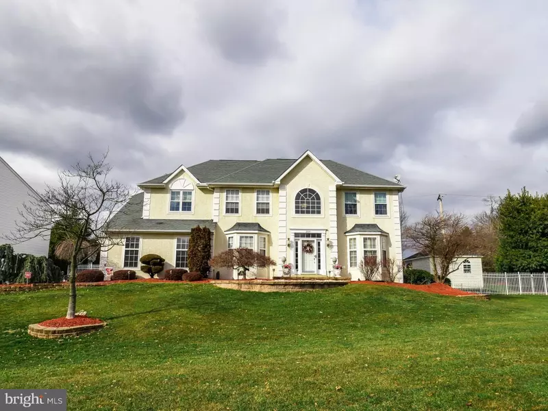 2641 FAWN LN, Warrington, PA 18976