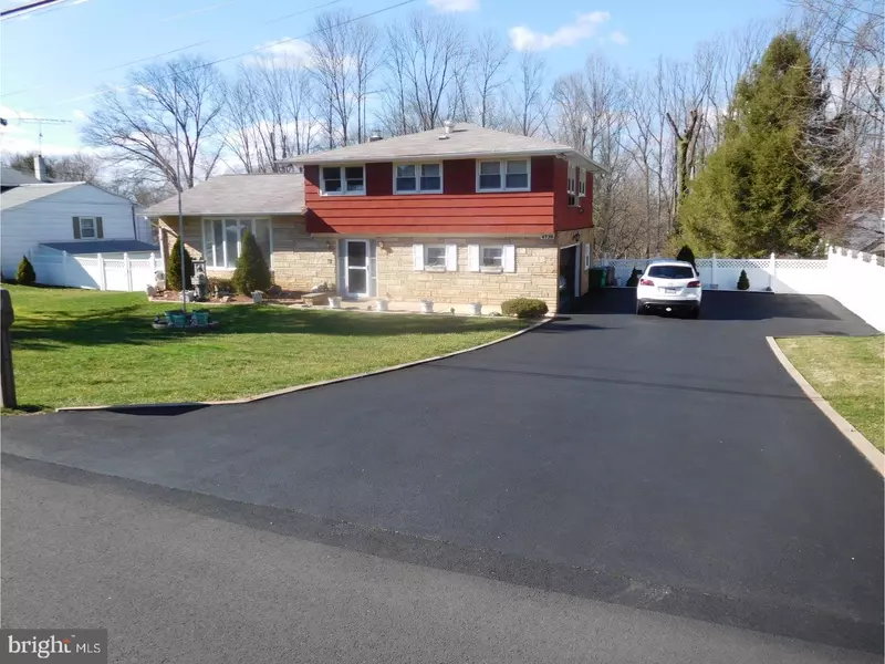 4736 GRANDVIEW AVE, Bensalem, PA 19020