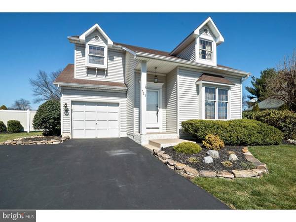 525 STANFORD RD, Fairless Hills, PA 19030