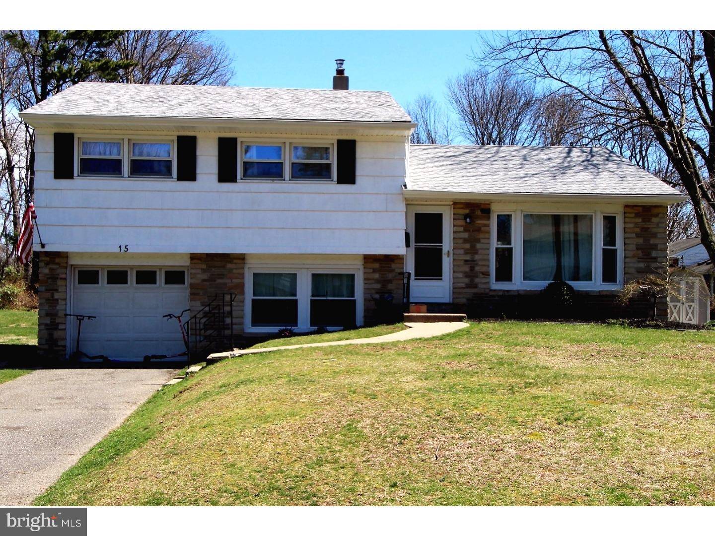 15 SANDY DR, Yardley, PA 19067