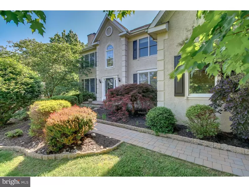 66 STALLION CIR, Holland, PA 19053