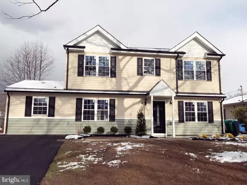 58 KINGAPPLE LN, Levittown, PA 19055