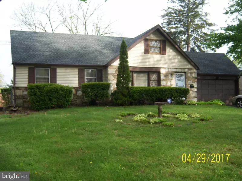 384 HARDMAN LN, Warminster, PA 18974