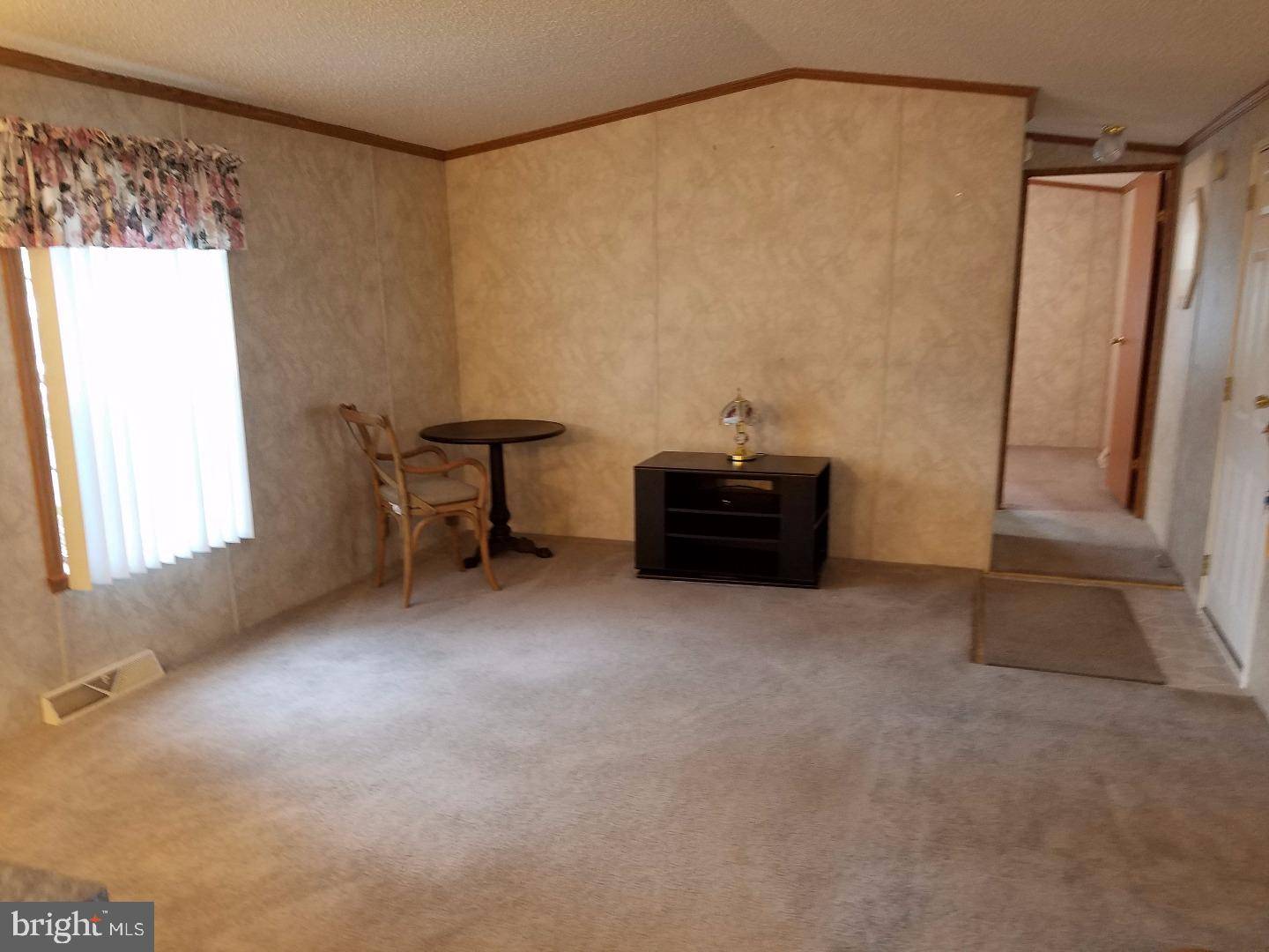Doylestown, PA 18902,5091 ROSEBERRY DR