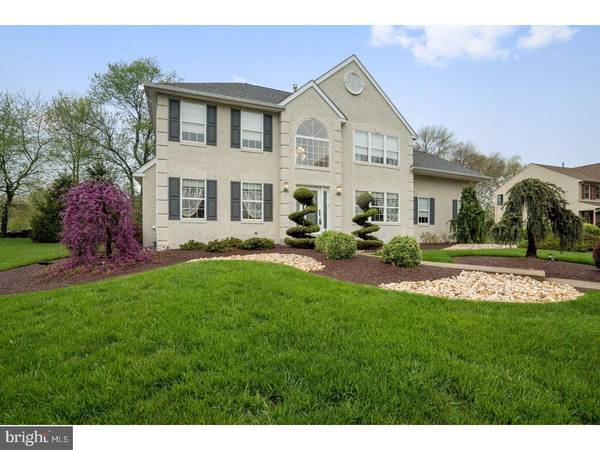 425 HIDDEN OAKS DR, Morrisville, PA 19067