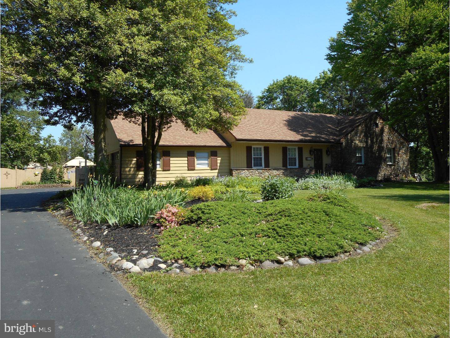 53 BUSTLETON PIKE, Churchville, PA 18966