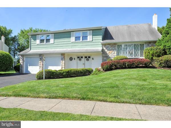 54 WINDHAM DR, Langhorne, PA 19047