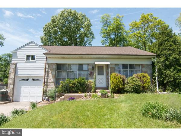 102 HAMILTON DR, Warminster, PA 18974