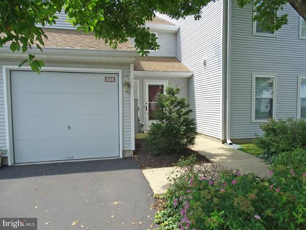 528 CEDAR HOLLOW DR #67, Yardley, PA 19067