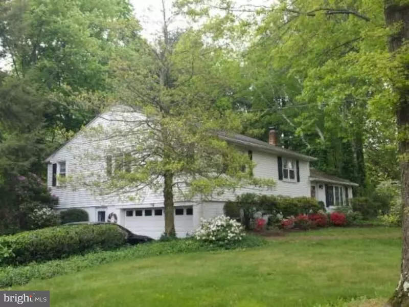 29 WINDOVER LN, Doylestown, PA 18901