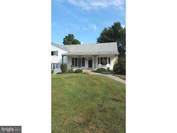 850 WORTHINGTON DR, Warminster, PA 18974