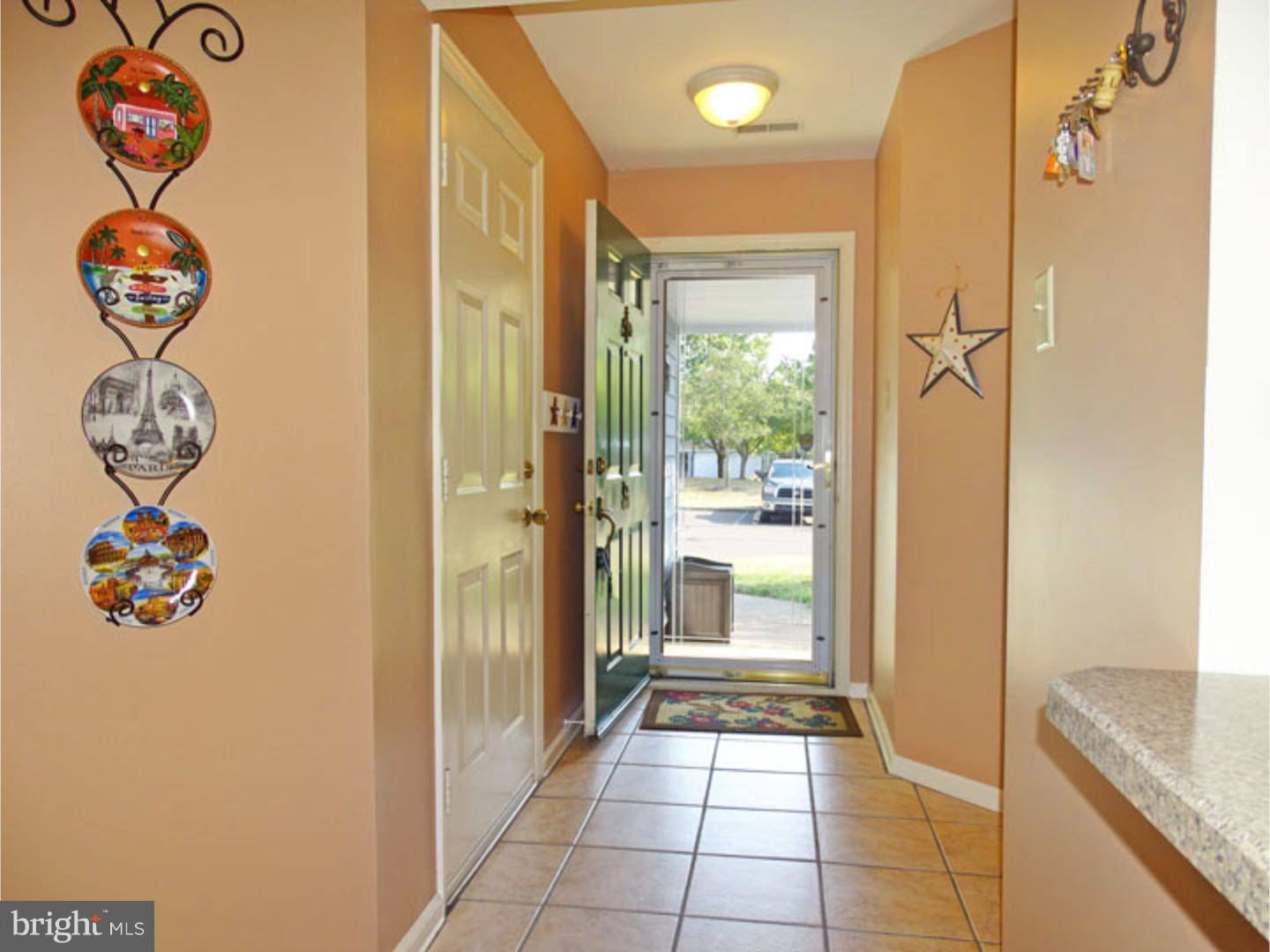 Newtown, PA 18940,422 TRUMBULL CT