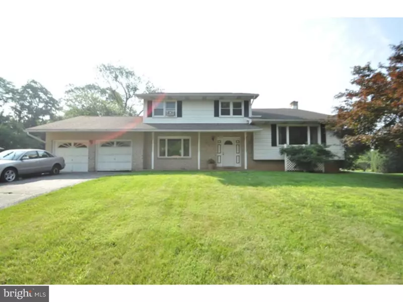 406 JOHNSTON DR, Bethlehem, PA 18017