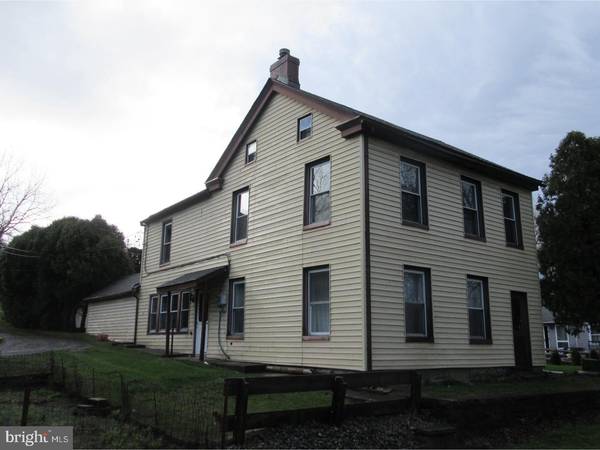 133 SPRUCE ST, Freemansburg, PA 18017