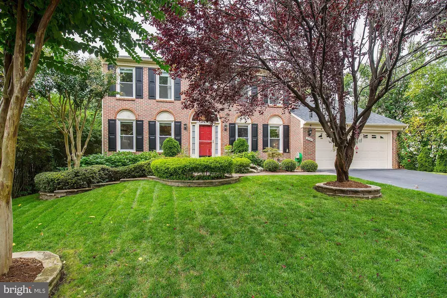 6340 BROCKETTS XING, Alexandria, VA 22315