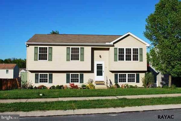 45 APACHE TRL, York Haven, PA 17370