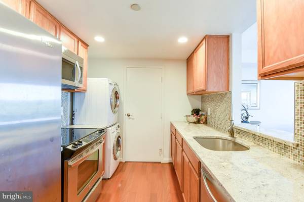 Arlington, VA 22209,1530 KEY BLVD #826