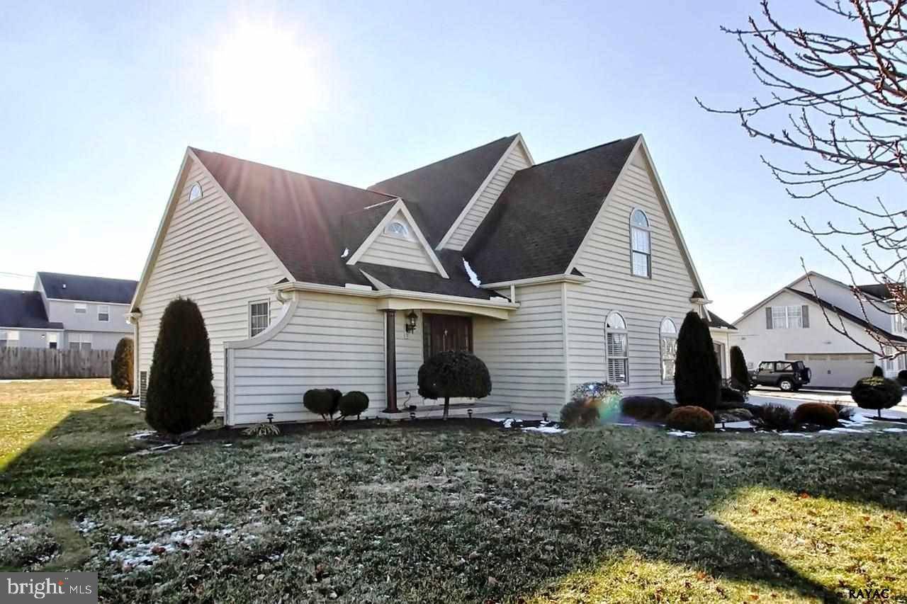 Hanover, PA 17331,12 DICKINSON DR