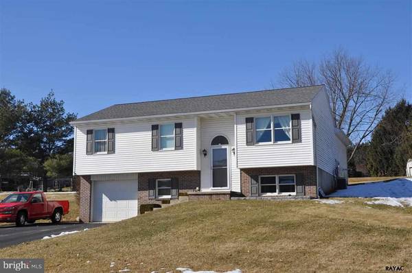 York, PA 17408,1385 WHISPERING SPRINGS DR