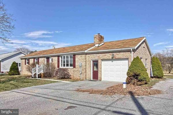 3285 BIGLERVILLE RD, Biglerville, PA 17307