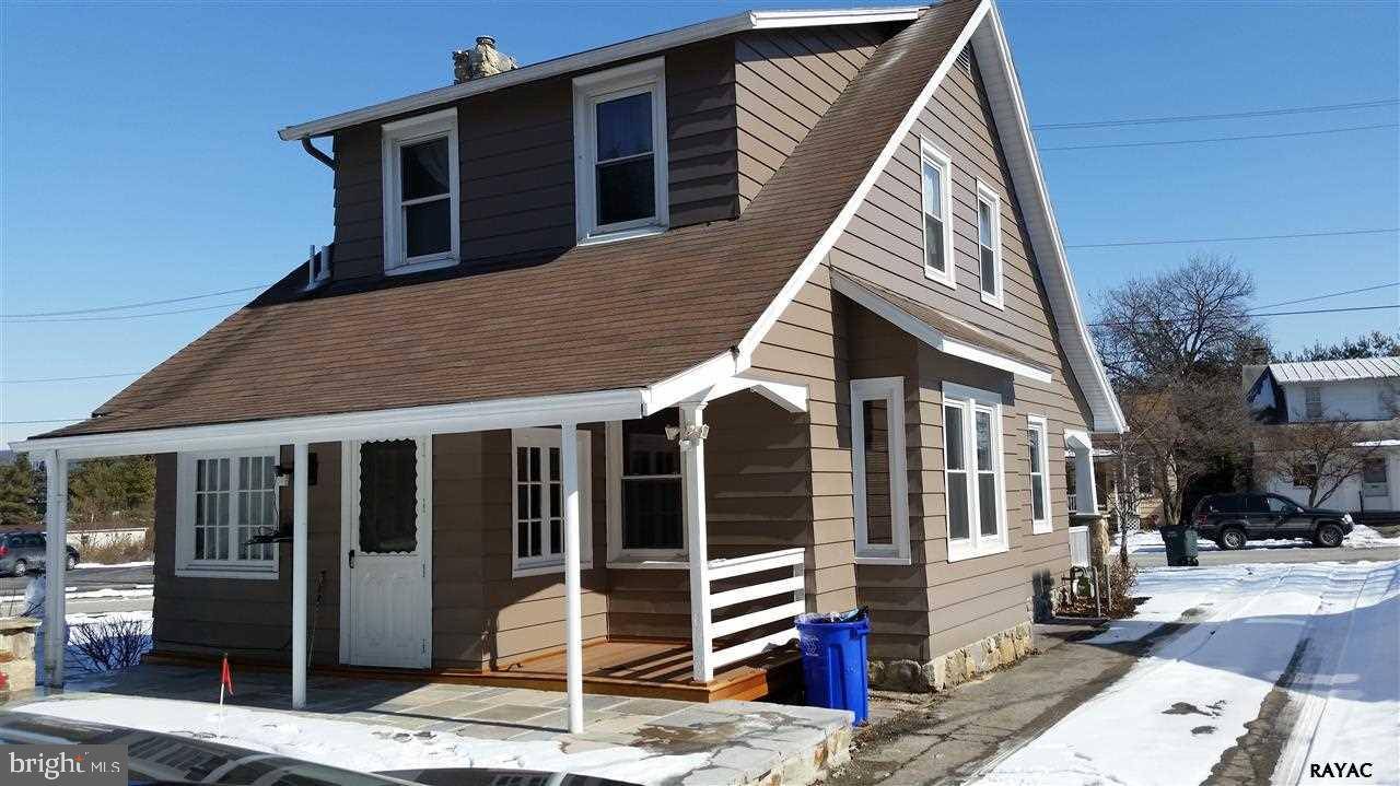 24 N ROYAL ST, York, PA 17402