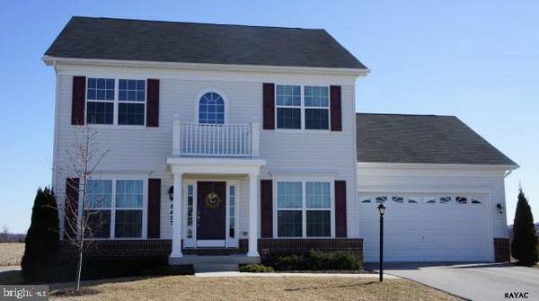 8427 DIAMOND RUN CT, Seven Valleys, PA 17360