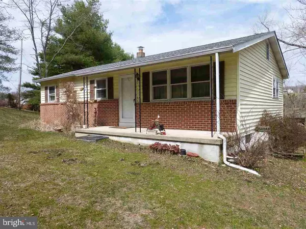 Fawn Grove, PA 17321,975 DEER RD