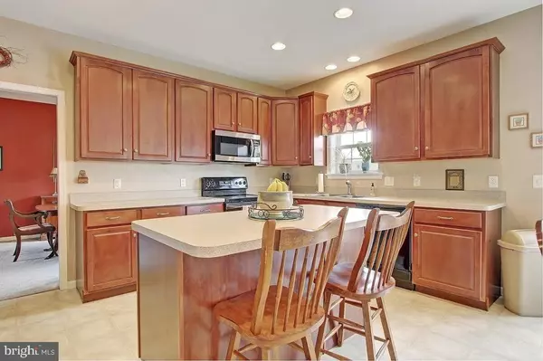 Jacobus, PA 17407,17 STONEWOOD DR