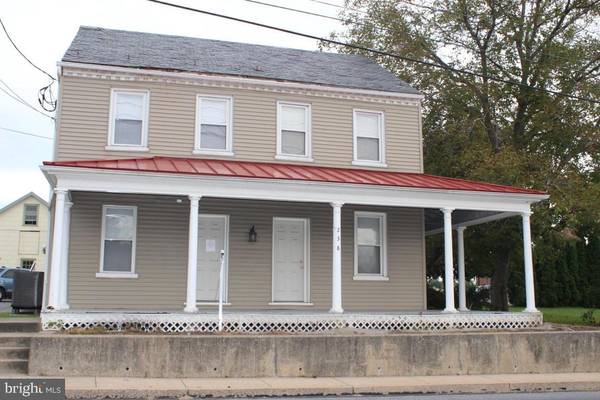 238 N GEORGE ST, Millersville, PA 17551