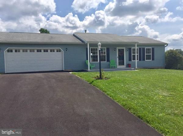 120 OVERVIEW CIR E, Red Lion, PA 17356