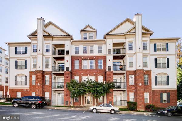 11635 CAVALIER LANDING CT #401, Fairfax, VA 22030