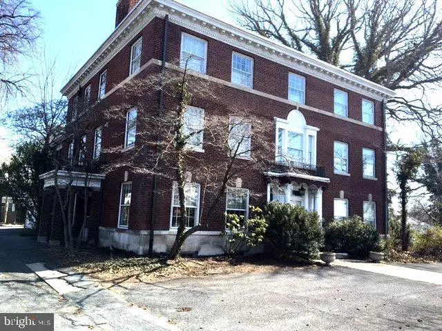 Harrisburg, PA 17110,2901 N FRONT ST