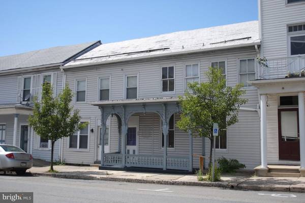 20 W MAIN ST, New Bloomfield, PA 17068