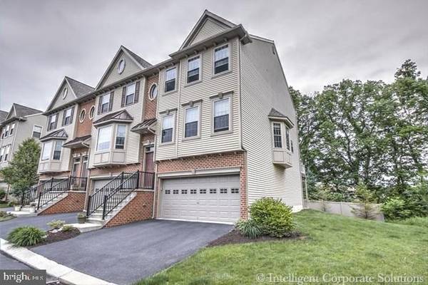 6358 CREEKBEND DR, Mechanicsburg, PA 17050