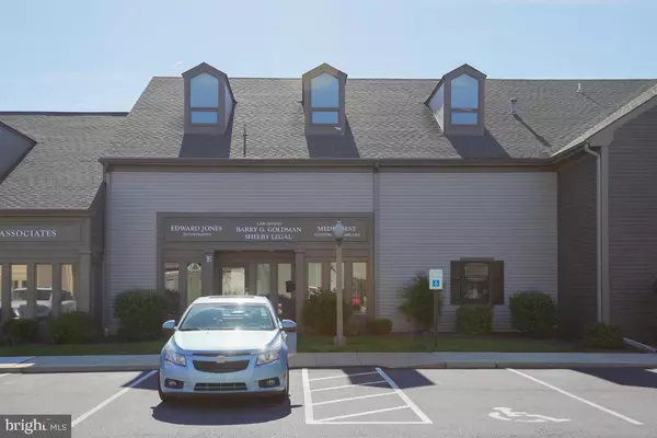 Lancaster, PA 17601,600 EDEN RD #E