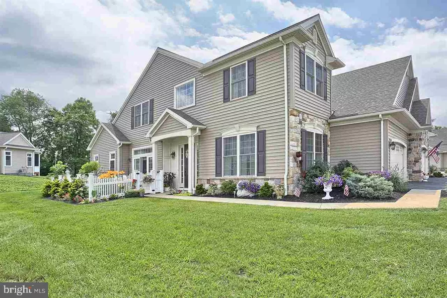 328 CARMELLA DR, Mechanicsburg, PA 17050