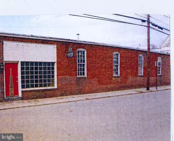 Hanover, PA 17331,215 POPLAR ST