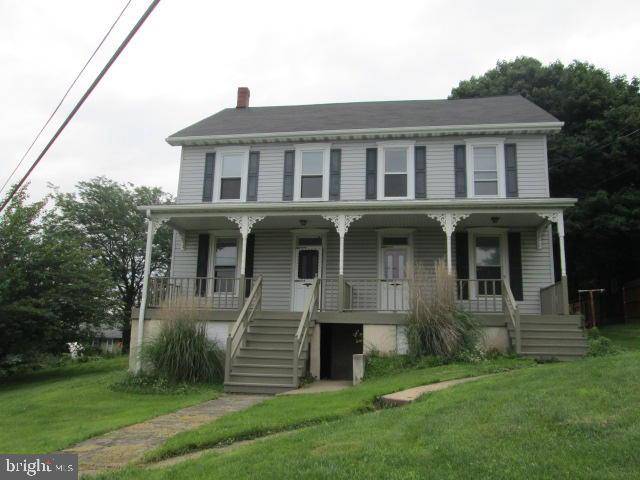 819 CHESTNUT ST, Gap, PA 17527