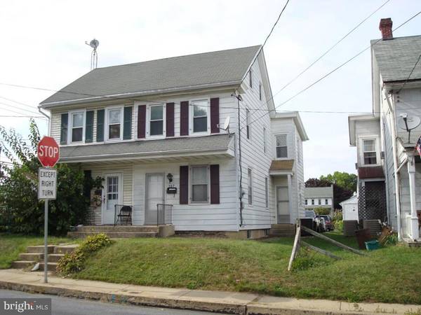 207 W FREDERICK ST, Millersville, PA 17551