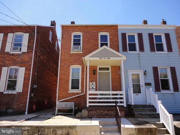 848 BLUNSTON ST, Columbia, PA 17512