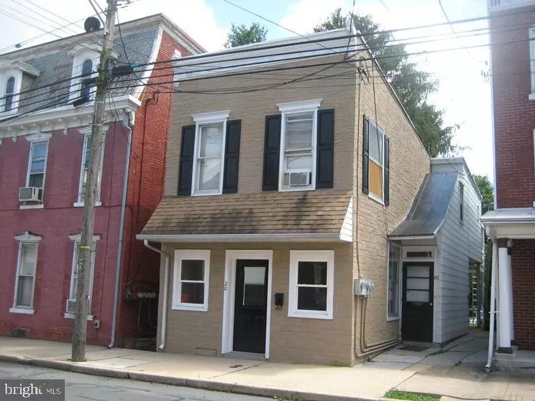 20 - 201/2 W MAIN AVE, Myerstown, PA 17067