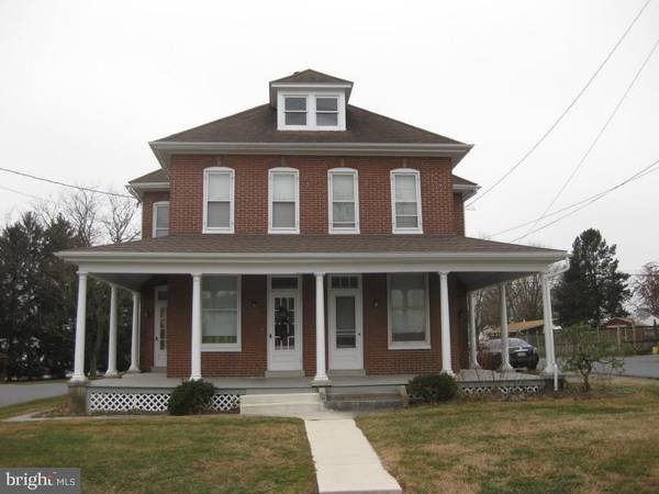 134-136 HARRISBURG, Rheems, PA 17022