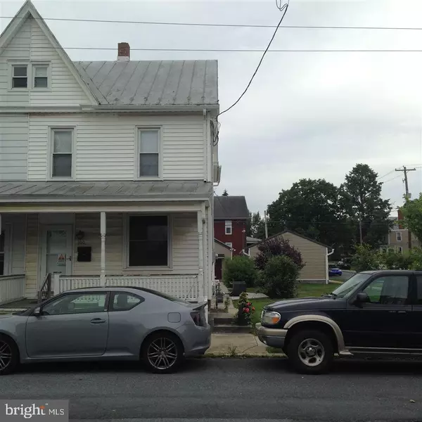 100 E KELLER ST, Mechanicsburg, PA 17055