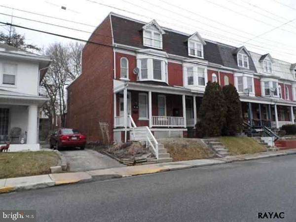 809 E KING ST, York, PA 17403