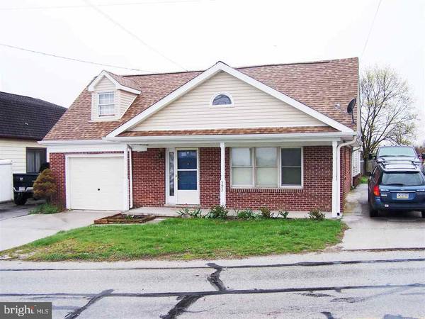 592 OXFORD AVE, Hanover, PA 17331