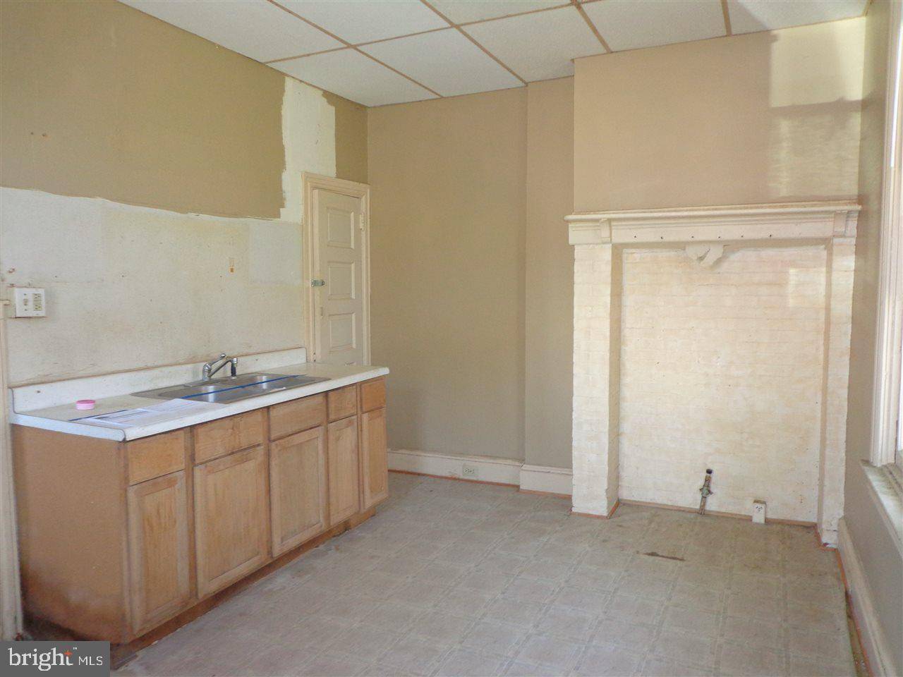 York, PA 17404,701 LINDEN AVE
