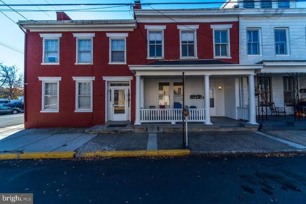 78 E POMFRET ST, Carlisle, PA 17013