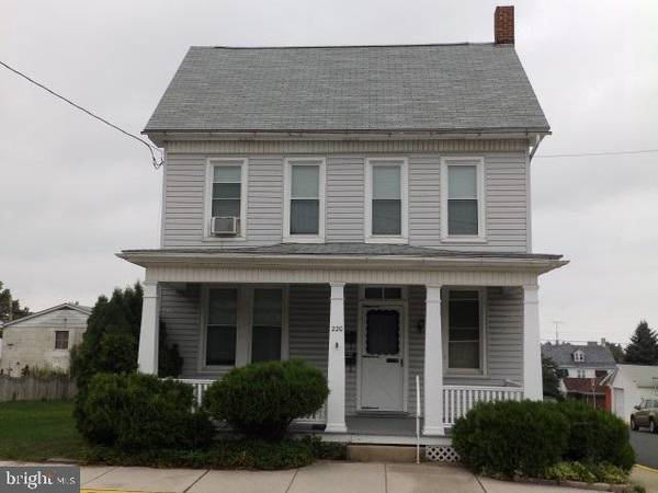 220 S PLEASANT AVE, Dallastown, PA 17313