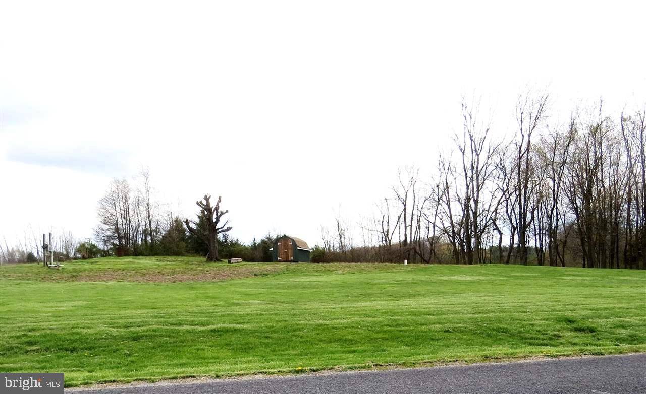 525 ST JOHNS RD, Littlestown, PA 17340